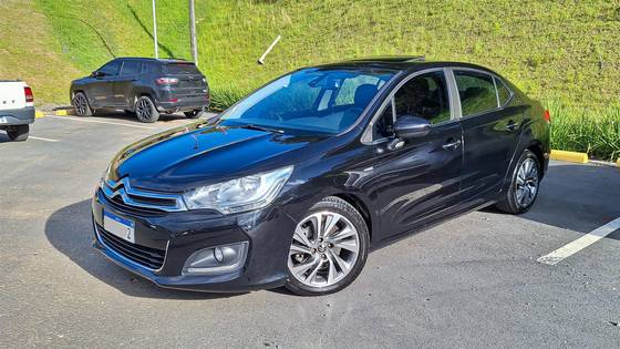 CITROËN C4 LOUNGE 1.6 EXCLUSIVE 16V TURBO FLEX 4P AUTOMÁTICO CITROËN C4 LOUNGE 1.6 EXCLUSIVE 16V TURBO FLEX 4P AUTOMÁTICO
